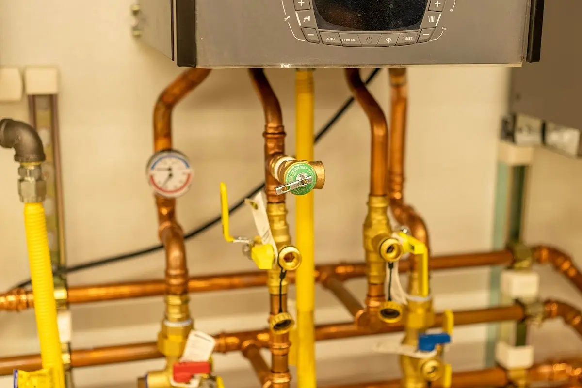 Licensed technician providing Emergency Plumbing for a homeowner in Kirtland AFB